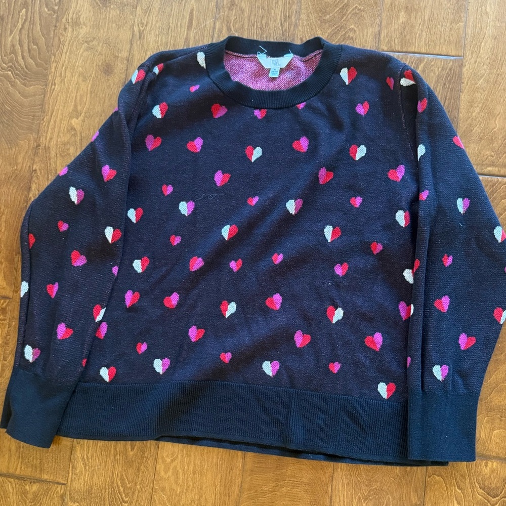 like new Size XL  Time and True Black  Valentine Day Sweater